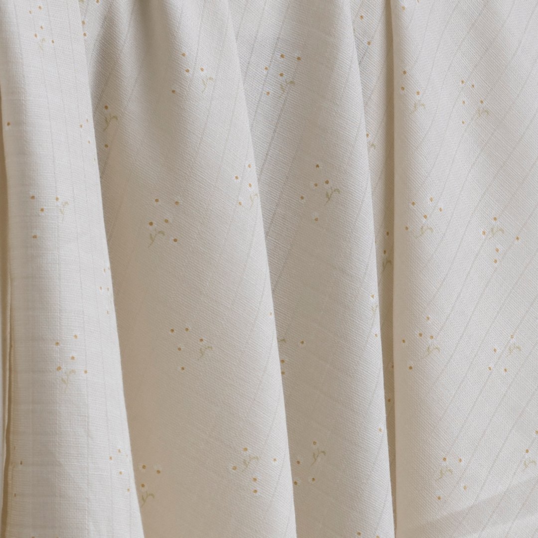Muslin Swaddles, Set of 2 - Wild Chamomile - Image 4